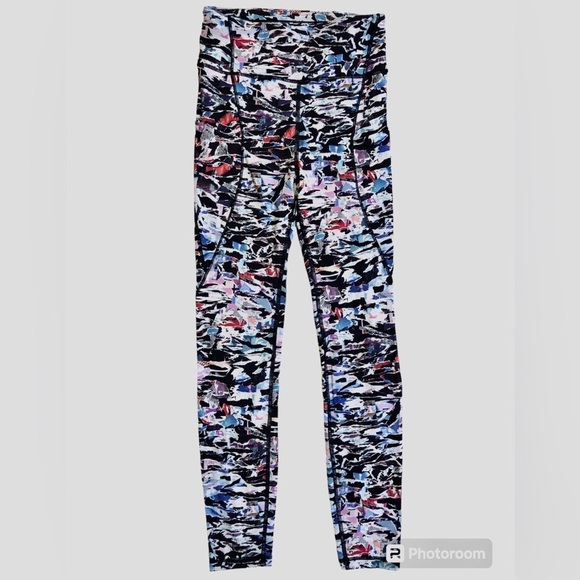 lululemon | size 4 Break Free Tight (25”) in Culture Clash Starlight Black - Picture 5 of 9